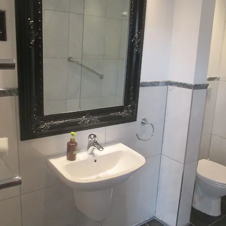 吉尔布瑞食宿酒店 戈尔韦