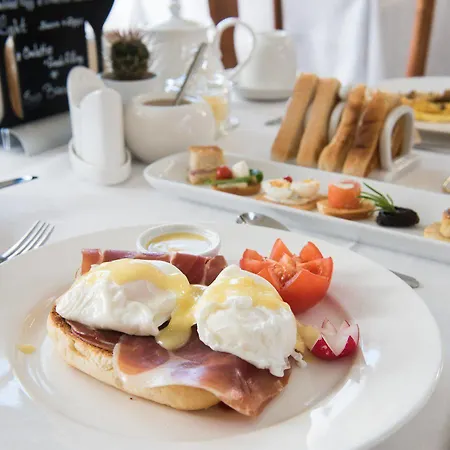 Kilbree House Bed & Breakfast 4*